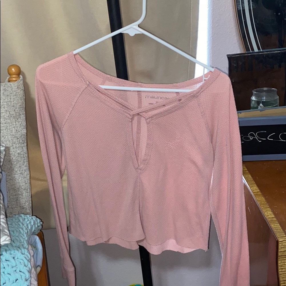 Cropped Maurice’s top!